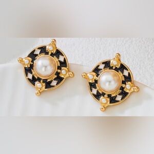 Gold & Black Pearl Accent Stud Earrings – Women Jewelry